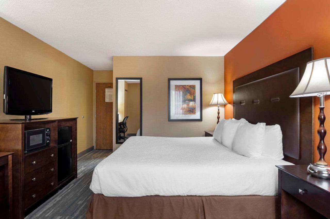 Best Western Plus The Inn At Sharon/Foxboro Exterior foto