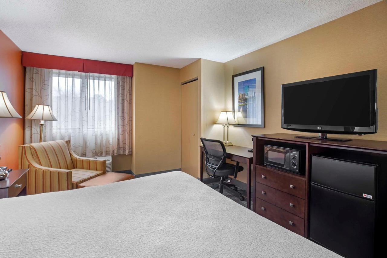Best Western Plus The Inn At Sharon/Foxboro Exterior foto