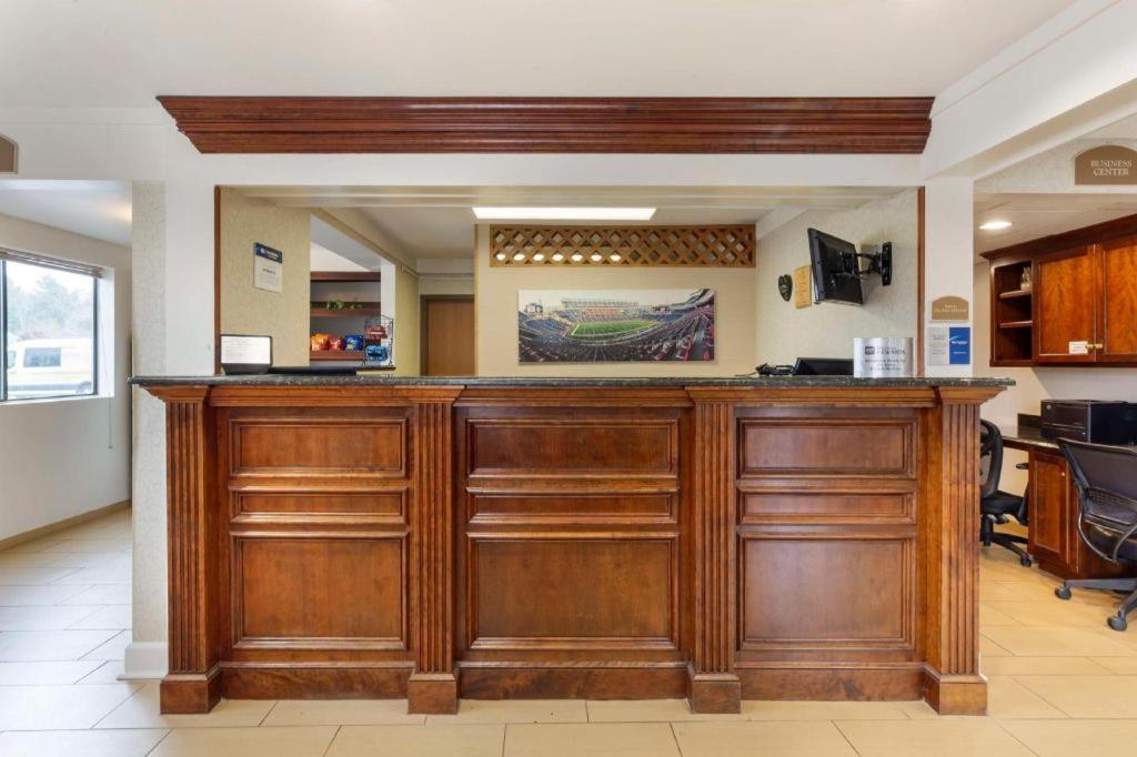 Best Western Plus The Inn At Sharon/Foxboro Exterior foto